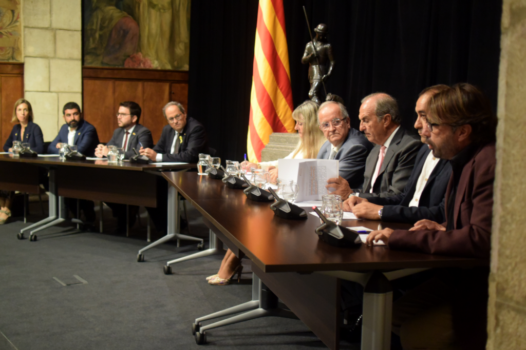 Firma del Acuerdo Interprofesional de Catalunya foto: Tomeu Ferrer