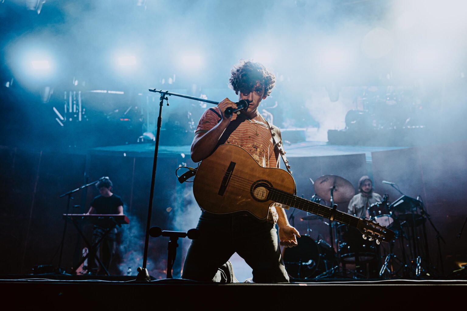 Festival B, un baile sobre las ruinas de las etiquetasEl Festival B celebra una nueva edición marcada por la convivencia entre nostalgia sin nostalgia, nuevos sonidos que vienen del pasado, géneros difusos y artistas que han hecho del margen un escenario principal.